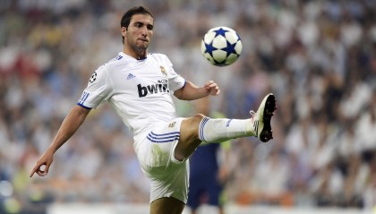 开云体育运营团队|长沙TEC荣膺PEL夏季赛冠军，誓言年末全球赛夺回至尊荣耀